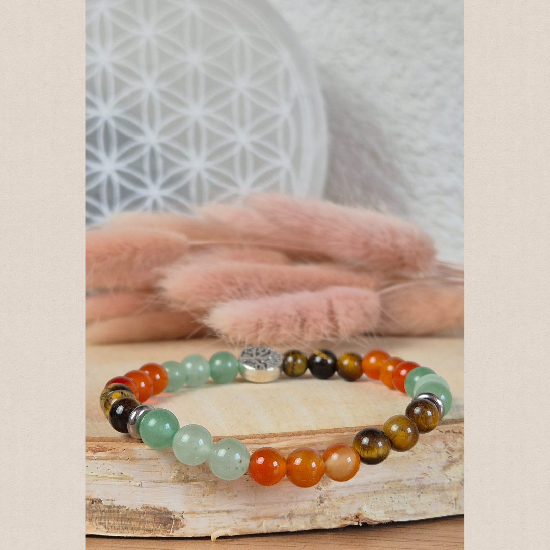 Bracelet Confiance en soi en pierres naturelles Œil de tigre, Cornaline et Aventurine verte. Bijou Nayeli fait main pour dépasser les doutes et s’affirmer.